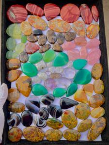 Cabochon naturel multicolore fait à la main de haute qualité pierres précieuses en vrac pour bijoux et artisanat de pierres précieuses Lot de pierres mélangées - Product Image 3