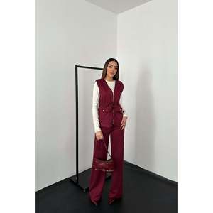 Ensemble veste et pantalon en daim bordeaux - Bordeaux - Product Image 2