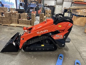KUBOTA 2025 SCL1000 Mini chargeuse compacte à dérapage Meilleur équipement de travail avec support arrière - Product Image 5