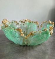 Grand bol de service en résine fait main au design multicolore, excellent pour les dîners de famille, les fêtes de fin d'année ou les réceptions d'invités