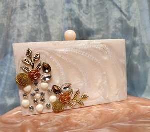 Pochette de type personnalisé en résine artisanale indienne pour femme - Product Image 2