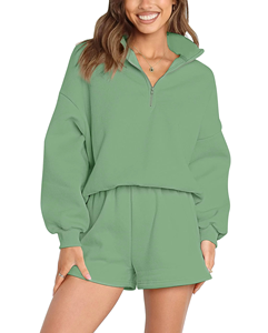 Conjunto de dos piezas de verano para mujer: Sudadera corta con cremallera de punto casual personalizada y pantalones jogger sólidos por encima de la rodilla - Product Image 6