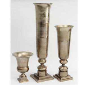 Antique Metal Mini Flower <b>Vase</b> in Elegant Design with <b>Unique</b> Display Perfect for Living Room and Wedding Reception Decor - Product Image 5
