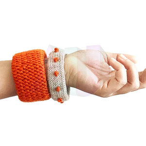 Accesorio de Moda Casual, Pulsera Tejida, Textura de Punto Suave, Ajuste Cómodo para Uso Diario y Estilo de Vida - Product Image 4
