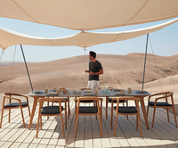 Ensemble de chaises et table d'extérieur en teck de style moderne, couleur personnalisée pour la maison