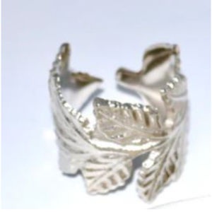 Ensemble de quatre anneaux de serviette en bois de qualité supérieure, style rustique de ferme, idéal pour les repas de fête, les dîners et les présentations de table élégantes - Product Image 3