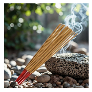 Bâton d'encens en bambou traditionnel avec livraison OEM de parfum doux de bois de santal pour les rituels religieux fabricant basé au Vietnam - Product Image 3