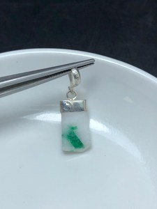 Pendentif émeraude naturelle de qualité supérieure Bijoux en argent sterling 925 Pendentif en pierres précieuses fait à la main avec cadeau en quartz pour elle - Product Image 3