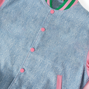 Chaqueta Bomber Universitaria de Lana A&T, Ropa Urbana Premium, Bordado Personalizado, Forro de Satén, Bolsillos con Cremallera, Primavera - Product Image 2