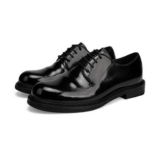 Chaussures Oxford en cuir de vachette légères avec semelle anti-fatigue et insert en mesh, chaussures de bureau pour hommes - Product Image 1