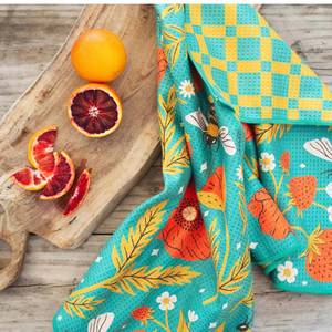 Serviette à vaisselle en coton imprimée, fabriquée avec un tissu durable pour un nettoyage en douceur, un séchage rapide et une utilisation quotidienne fiable - Product Image 1
