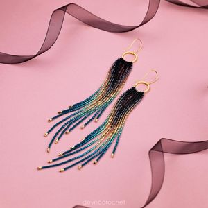 Pendientes de cuentas bohemias con flecos en cascada Andy de diseño turquesa, regalo de joyería único - Product Image 1