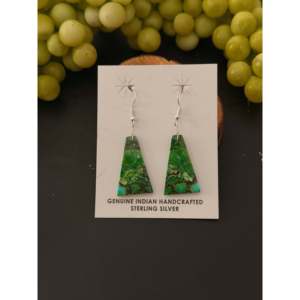Pendientes Colgantes Hechos a Mano en Plata de Ley y Turquesa Verde Mohave con Diseño de Losa, Estilo Navajo - Product Image 4