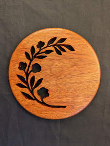 Options modernes de dessous-de-plat en bois pour les chefs amateurs de cuisine qui recherchent des accessoires de cuisine élégants et fonctionnels - Product Image 2