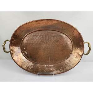 Plateau de service en laiton artistique, idéal pour les fêtes et les réunions sociales, ajoutant un élément de charme et de sophistication - Product Image 4