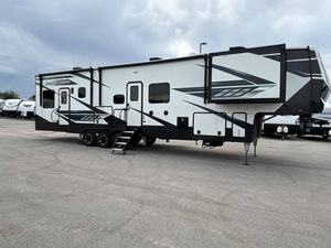 H-e-a-r-t-l-a-n-d R-o-a-d W-a-r-r-i-o-r 414 usado del 2022 en venta - Product Image 4