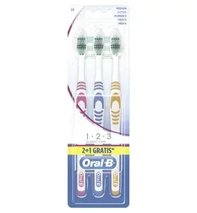 Cepillo de dientes Oral-B iO Serie 9 de alta gama con 4 cabezales para dientes sensibles y modos de limpieza con tecnología IA - Product Image 4