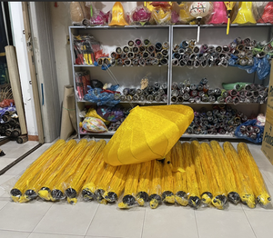 Exquisita linterna de bambú de tela de seda hecha a mano de Vietnam, perfecta para celebraciones, festivales y decoración de interiores - Product Image 5