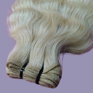 Extensiones de cabello indio rizado rubio miel Remy virgen 100%-cutícula alineada, blanqueada, suministro al por mayor de fábrica - Product Image 1