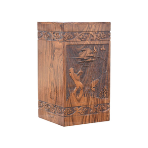 โกศเผาไม้แกะสลักทำด้วยมือสำหรับผู้ใหญ่ขี้เถ้าพร้อมดีไซน์ตกปลา - Product Image 6