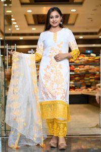 Ropa Étnica Moderna, Salwar Kameez Elegante, Ropa Étnica para Mujer, Conjuntos de Kurti con Diseño Casual y Elegante, Venta al Por Mayor - Product Image 3