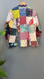 Chaqueta de seda reversible, chaqueta Sari de seda, chaqueta acolchada, Chaqueta corta de retazos, chaqueta de mujer, regalo de Navidad - Product Image 4