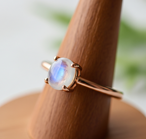 Bague tendance personnalisée de haute qualité en argent 925 dernière conception de pierre de lune cristal plaqué or rose bande tendance pour les fêtes de mariage - Product Image 1