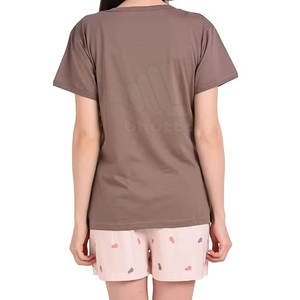 Conjunto de dos piezas de camiseta y pantalones cortos para mujer de alta calidad y precio económico, conjunto de pantalones cortos personalizados para mujer - Product Image 6