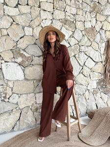 Conjunto informal de 2 piezas de diseño de moda para mujer Conjunto de chándal de verano con camisa y pantalones de manga larga con botones en negro - Product Image 5