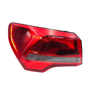LUZ TRASERA DE FRENO IZQUIERDA AUDI Q3 Serie (F3B) 83A945069 (18>) - Product Image 1