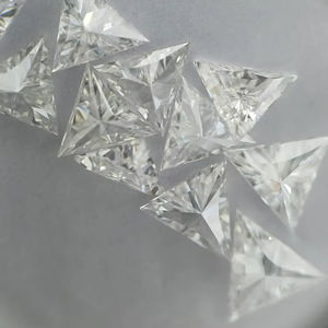 Triangle Cut ไดมอนด์หลวม VVS Def Carat Lab Growing IGI ได้รับการรับรองยอดเยี่ยมสำหรับการทำเครื่องประดับ - Product Image 1
