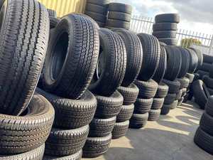 Neumáticos de Segunda Mano de Calidad Comercial para Automóviles al por Mayor - Product Image 6