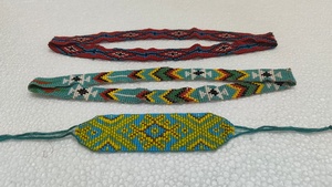 Colliers en perles de verre sur mesure, design vintage avec des ailes, chaînes de fête, qualité supérieure, coupe uniforme - Product Image 3