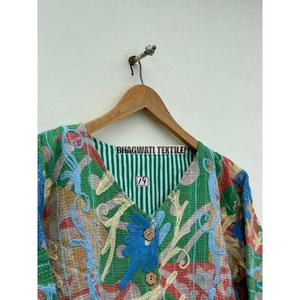 Veste brodée à la main en coton Suzani pour femmes Broderie tissée artisanale Bord brut Manteau respirant Produit en vrac - Product Image 4
