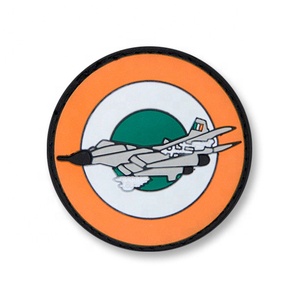 แผ่นปะผ้าพีวีซีคุณภาพเยี่ยม ผ้าทวิลล์ ป้ายซิลิโคนนูน 3 มิติ แบบกำหนดเอง สำหรับเครื่องประดับเสื้อผ้า ป้ายโลโก้ยางนิ่ม แผ่นปะพีวีซี - Product Image 4