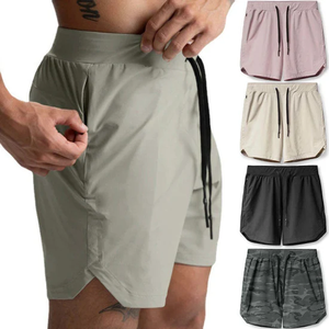 Logo personnalisé Short de sport pour hommes 100% Polyester Joggers légers Style solide Gym Activewear avec poches pour Fitness & Running - Product Image 6