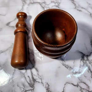 Mortero y mortero Okhli de madera de Tradebyd, herramienta de cocina hecha a mano para moler hierbas y especias - Product Image 4