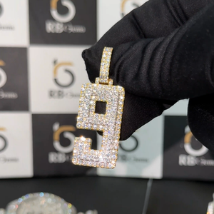 Pendentif personnalisé en argent 925 plaqué or, style hip-hop, avec lettres, certifié IGI, forme de lettre, RB GEMS RB07 - Product Image 1