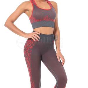 Conjunto de Yoga Deportivo para Mujer, Estilo Moderno, Venta al Por Mayor, Hecho en Pakistán - Product Image 2