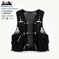 Gilet de course léger personnalisé avec poches multiples et bouteilles souples, respirant pour la course en trail, idéal pour le marathon, OEM ODM