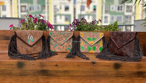 Bolso bandolera con flecos grandes de cuero marrón en relieve de estilo occidental para mujer, bolso cruzado de diseño superventas, bolso tallado único - Product Image 3