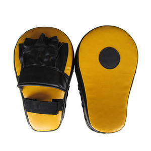 Guantes de Piel para Artes Marciales con Cierre de Velcro, Correa Ajustable para la Muñeca, Dedos Plegables, Unisex para Adultos, Negro y Amarillo - Product Image 1