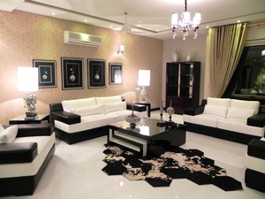 Tapis en cuir naturel fait à la main sur des cheveux en cuir de vachette véritable de l'usine OEM Tapis en cuir de vachette personnalisé pour la décoration intérieure et extérieure - Product Image 6