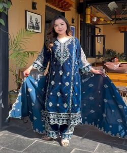 Modest Islamic Gown for Eid in Soft Georgette Fabric with Beautiful Embroidery Design Kurta - Product Image 5