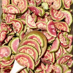 ¡GUAYABA BLANCA SECA Y ROSA! SNACK DE FRUTAS HECHO EN VIETNAM/SECADO DIRECTAMENTE PARA GARANTIZAR FRESCURA Y DULCES - Product Image 2