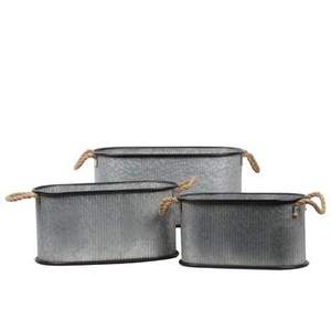 Seau de jardinière galvanisé de ferme avec texture métallique patinée et graphique imprimé pour jardins extérieurs à thème - Product Image 5