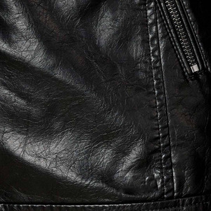 Chaqueta de cuero moderna y personalizable con silueta entallada y espacio para moverse 2026 - Product Image 4