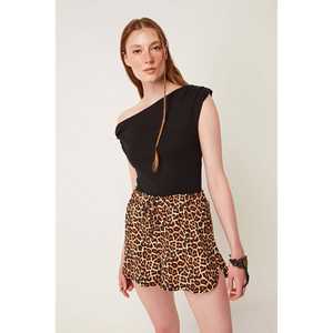 Blusa con hombros descubiertos - Product Image 2