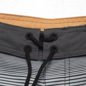 Short à taille élastique fait sur mesure, style décontracté, design à sublimation, prix raisonnable sur le devant pour une utilisation en extérieur par client - Product Image 6