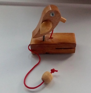 Mejor calidad Madera Vintage decoración hecha a mano Acacia madera pájaro aldaba niño Noisemaker técnica pulida - Product Image 5
